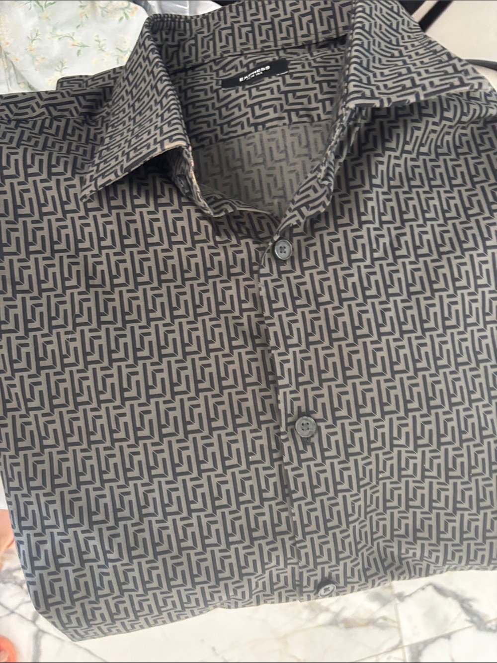 Express Gray Geometric Print Men's Button-Down Shirt